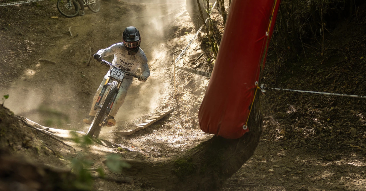 Pneus Schwalbe Magic Mary et Tacky Chan : montage performant et robuste