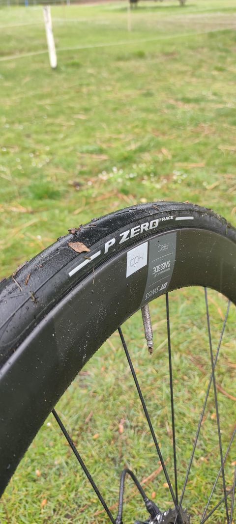 pneu pirelli p zero race