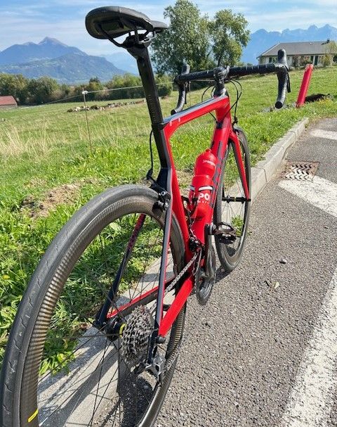 Le Challenger TLR d'Hutchinson en conditions de test