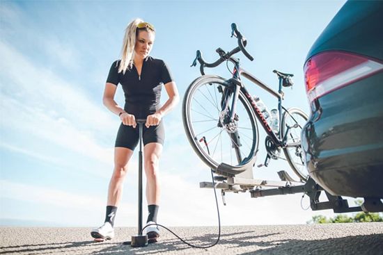 pression gonfler pneu route de vélo