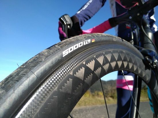 Continental GP5000 TL grip