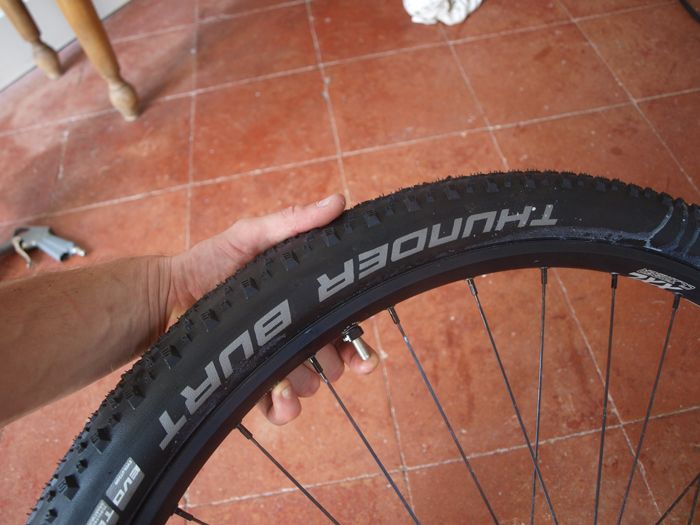 installer un pneu tubeless vtt difficile sur jante