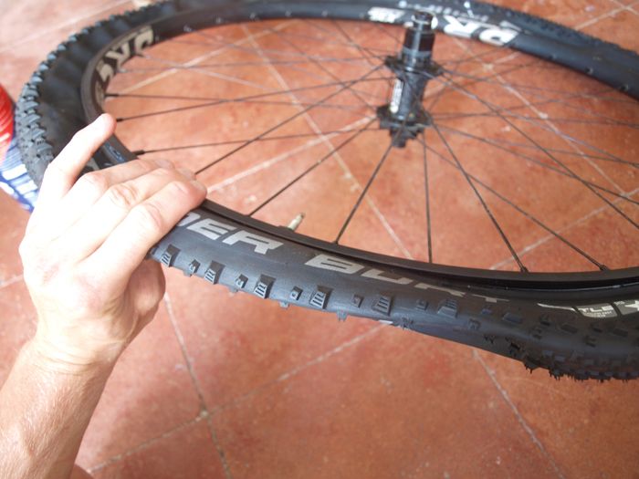 tutoriel montage pneu tubeless trop lache