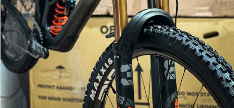 Test du pneu Maxxis Assegai : montage